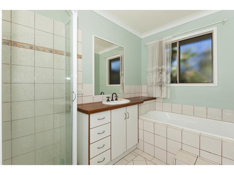 6 Billfish Close, Wonga QLD 4873