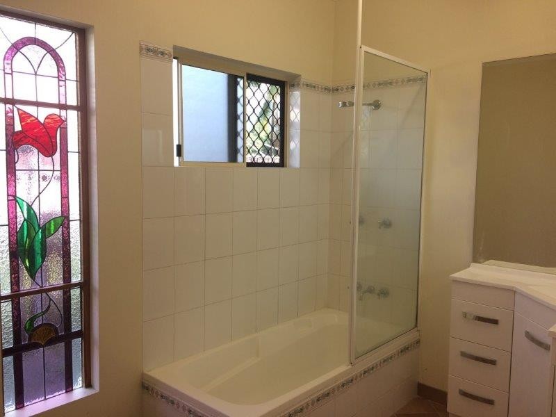 39 Middlemiss Street, Mossman QLD 4873