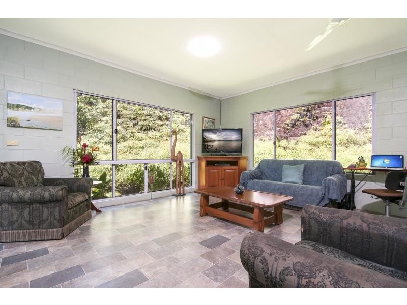 114 Kahana Road, Whyanbeel QLD 4873