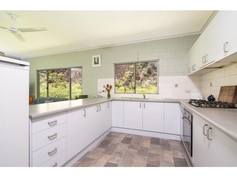 114 Kahana Road, Whyanbeel QLD 4873