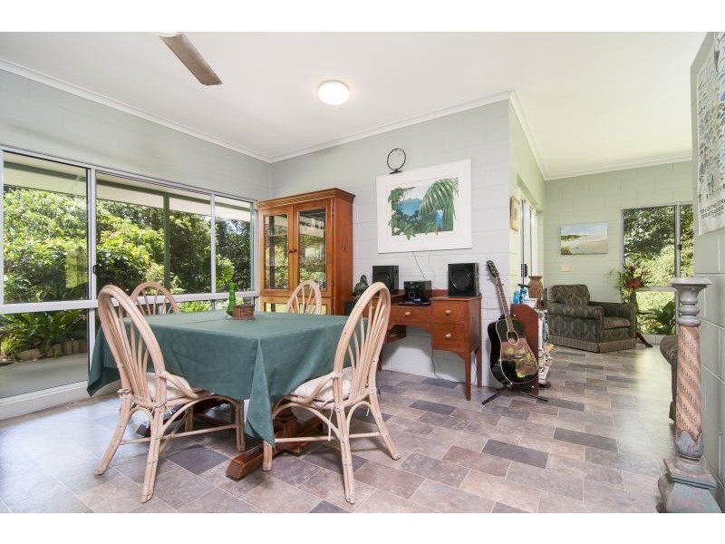 114 Kahana Road, Whyanbeel QLD 4873