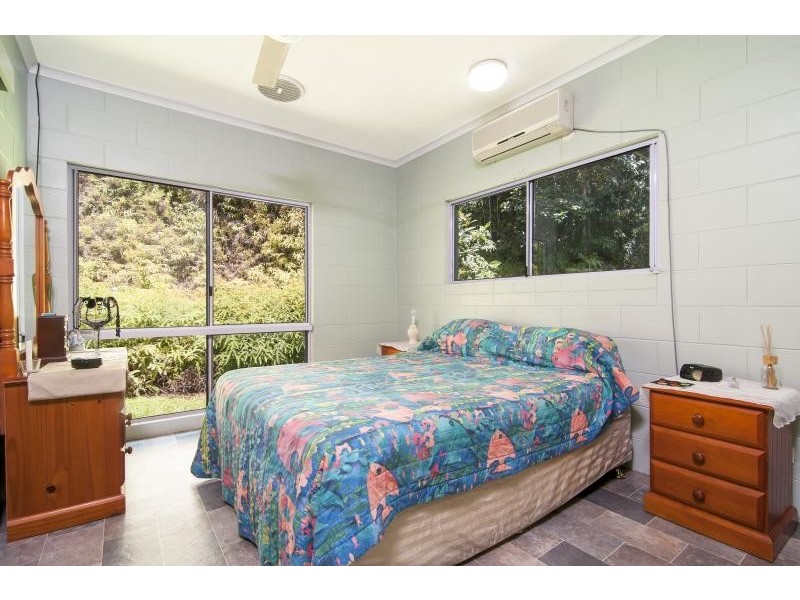 114 Kahana Road, Whyanbeel QLD 4873