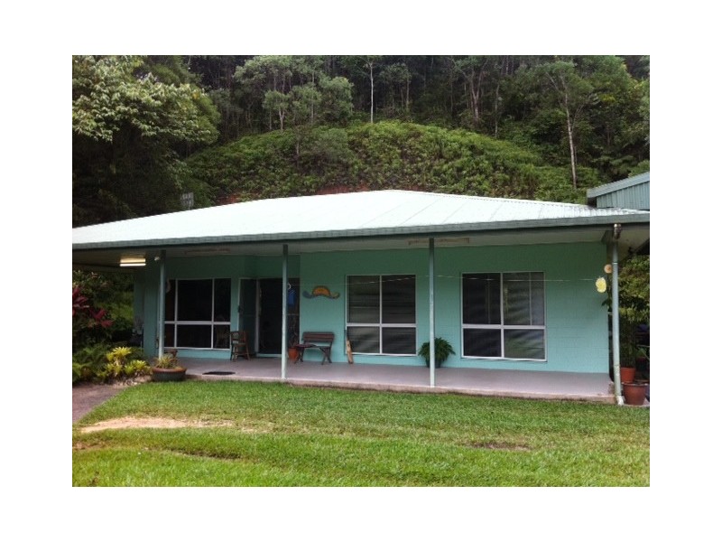 114 Kahana Road, Whyanbeel QLD 4873