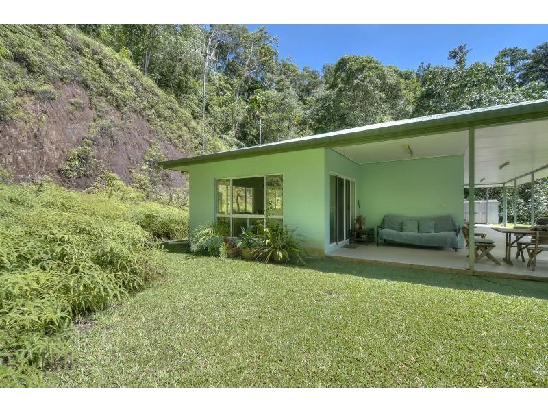 114 Kahana Road, Whyanbeel QLD 4873