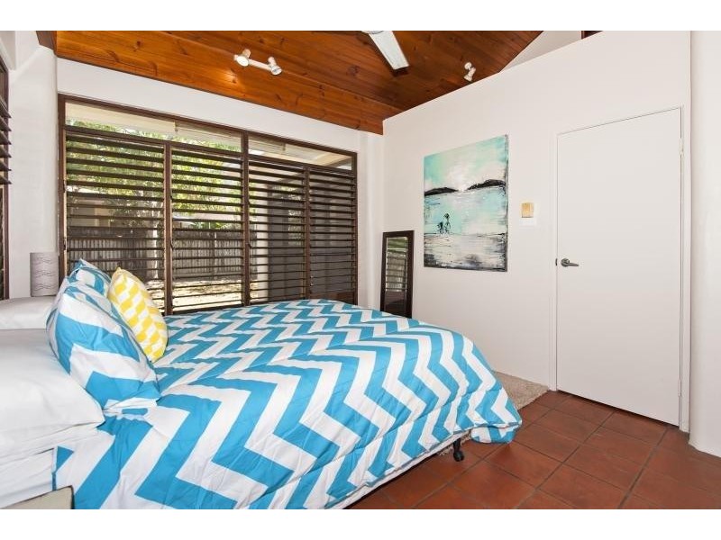 2 Undine Street, Port Douglas QLD 4877