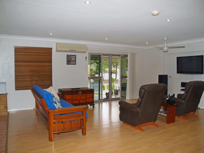 60 Pringle Street, Mossman QLD 4873