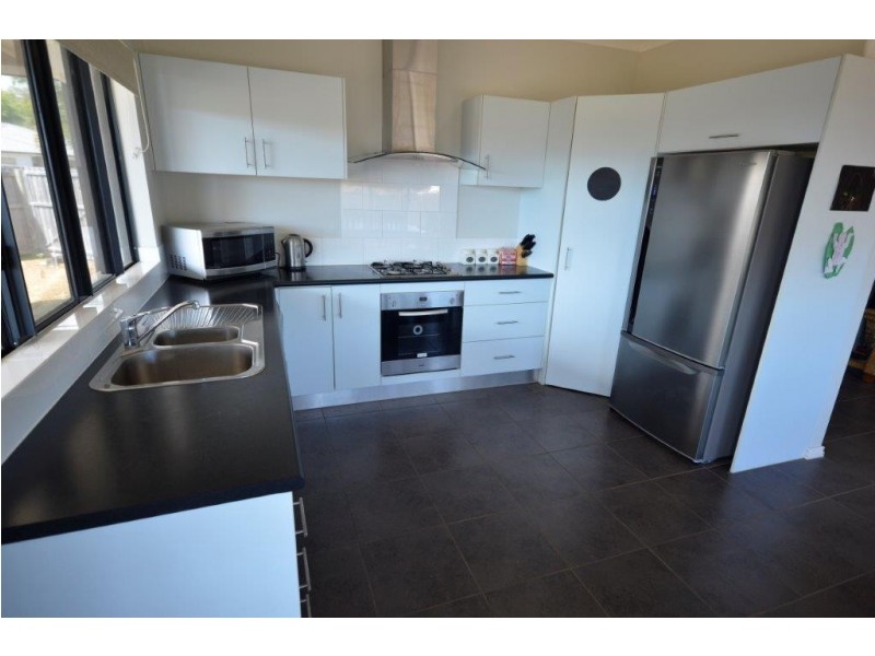 14 Dulku Close, Port Douglas QLD 4877