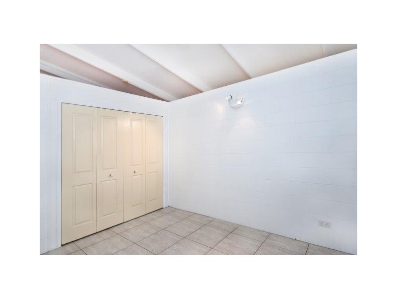 2 Sorrento Crescent, Port Douglas QLD 4877