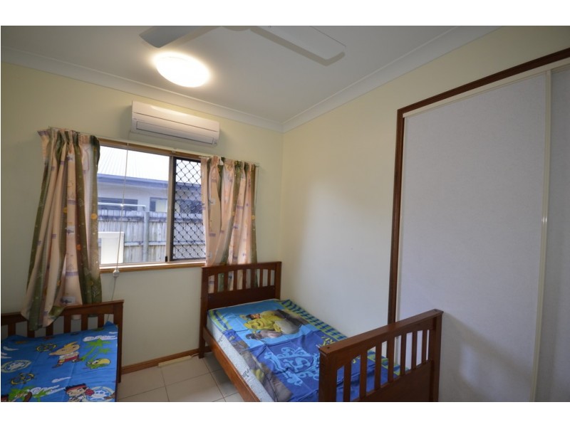 22 Riflebird Cres, Mossman QLD 4873