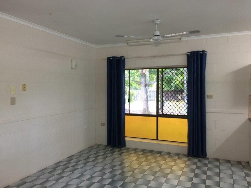 1/10 Cooya Beach Road, Cooya Beach QLD 4873