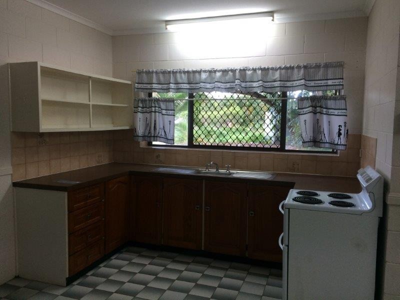 1/10 Cooya Beach Road, Cooya Beach QLD 4873