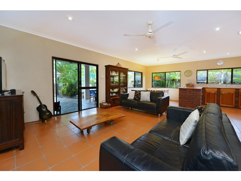 13 Thooleer Close, Cooya Beach QLD 4873