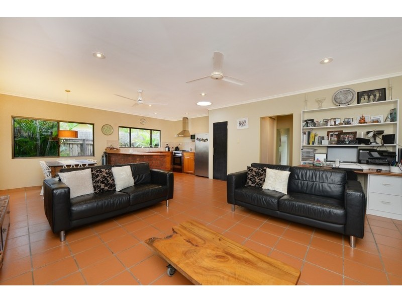 13 Thooleer Close, Cooya Beach QLD 4873