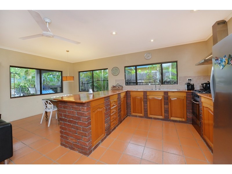 13 Thooleer Close, Cooya Beach QLD 4873