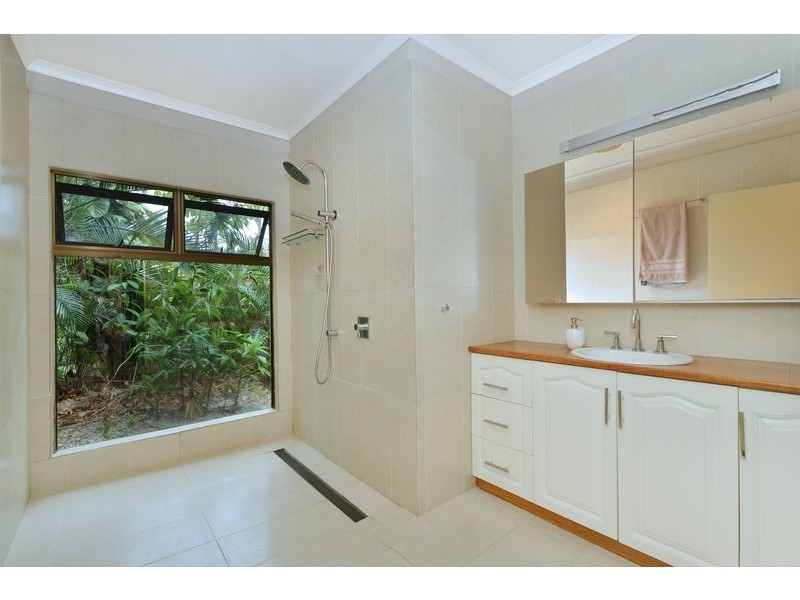 13 Thooleer Close, Cooya Beach QLD 4873