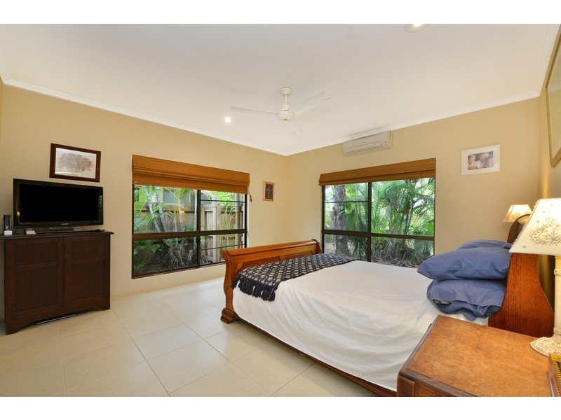 13 Thooleer Close, Cooya Beach QLD 4873