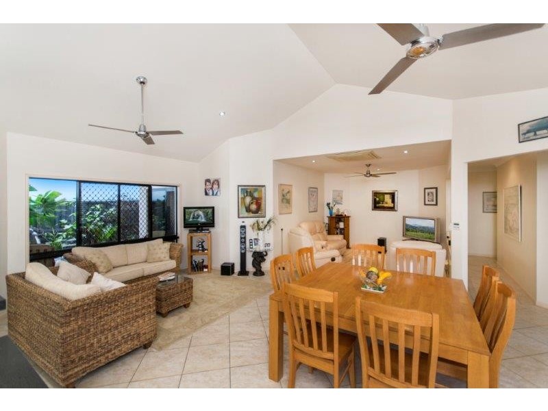 2 Lorikeet Close, Port Douglas QLD 4877