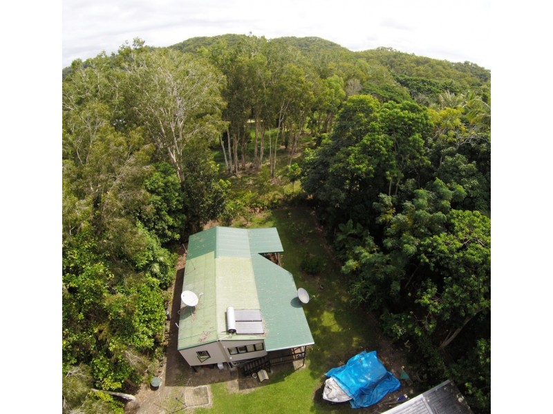 10 Third Street Ayton, Ayton QLD 4895
