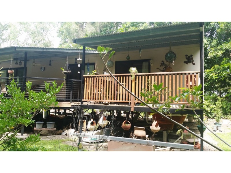 10 Third Street Ayton, Ayton QLD 4895