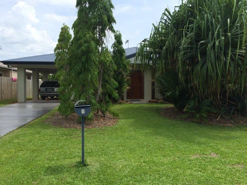 1 Satinash Street, Mossman QLD 4873