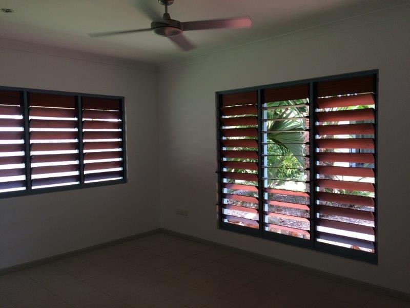 1 Satinash Street, Mossman QLD 4873