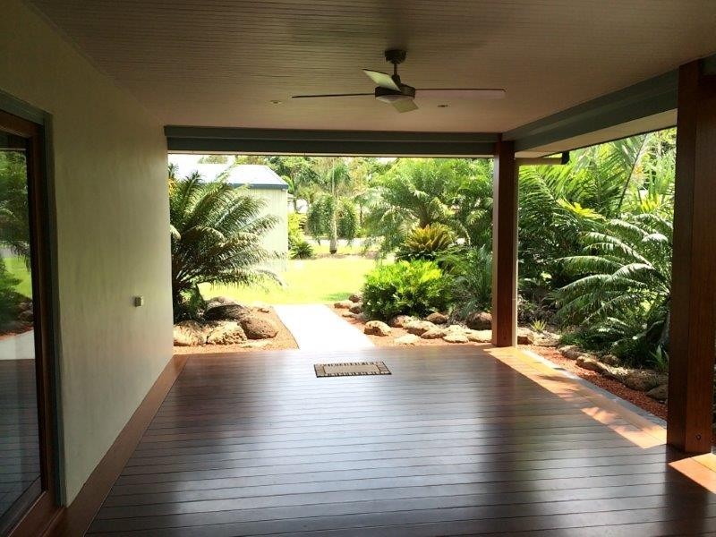 1 Satinash Street, Mossman QLD 4873