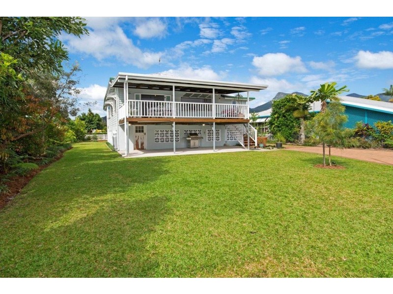 19 Johnston Road, Mossman QLD 4873