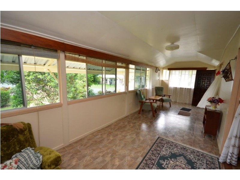 4 Dan Hart Lane, Mossman QLD 4873