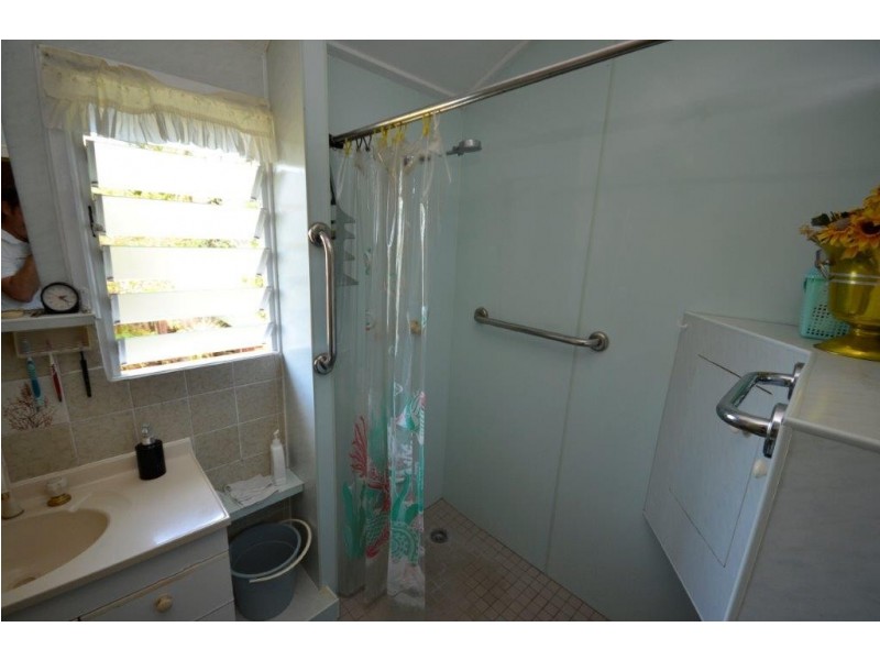 4 Dan Hart Lane, Mossman QLD 4873