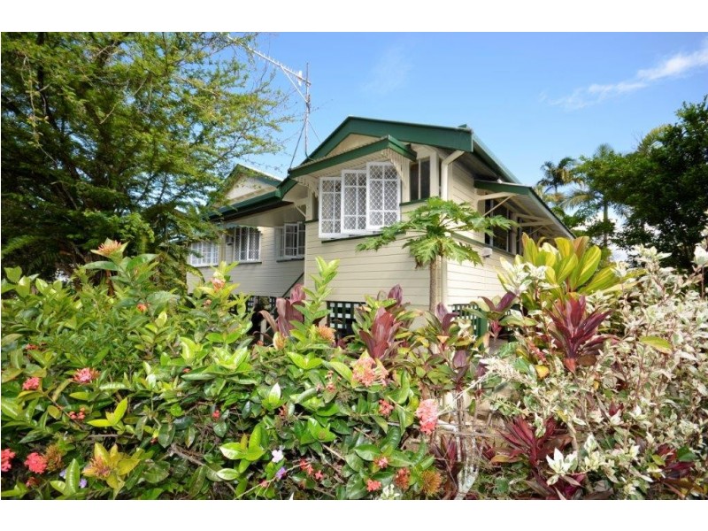 4 Dan Hart Lane, Mossman QLD 4873