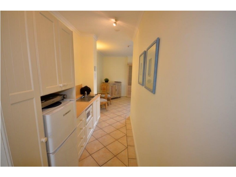 9 19 Macrossan St; (Macrossan House), Port Douglas QLD 4877