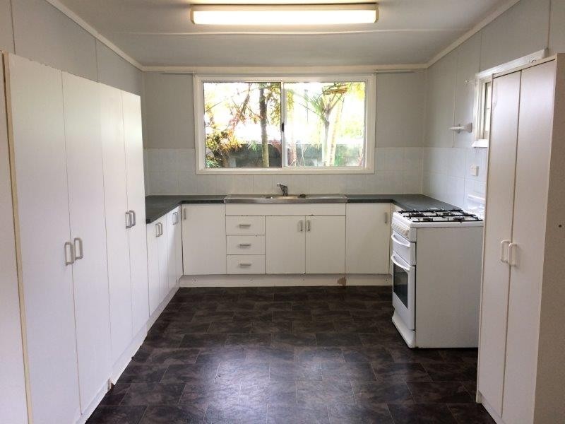 11 Wilson Street, Mossman QLD 4873