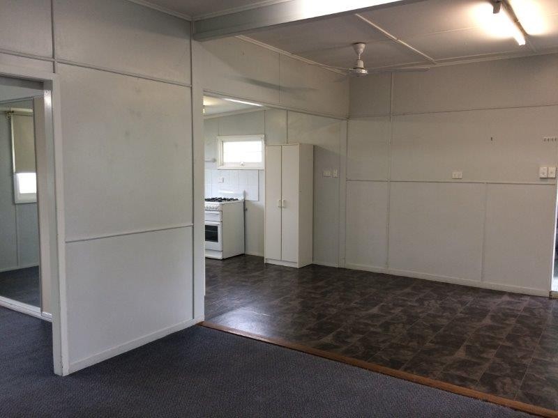 11 Wilson Street, Mossman QLD 4873