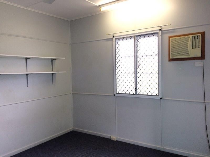 11 Wilson Street, Mossman QLD 4873