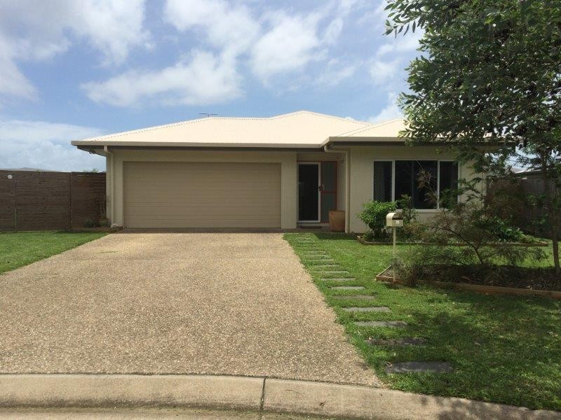 8 Spoonbill Close, Mossman QLD 4873