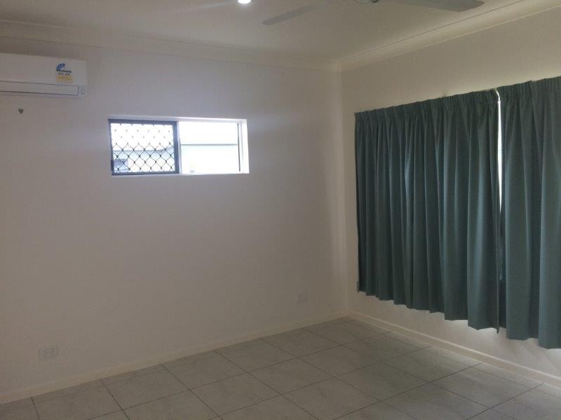 8 Spoonbill Close, Mossman QLD 4873