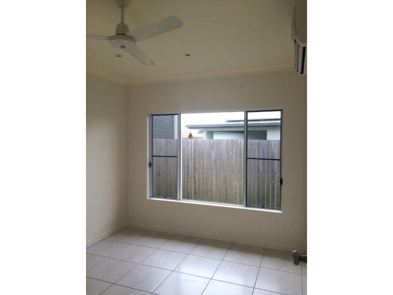 8 Spoonbill Close, Mossman QLD 4873