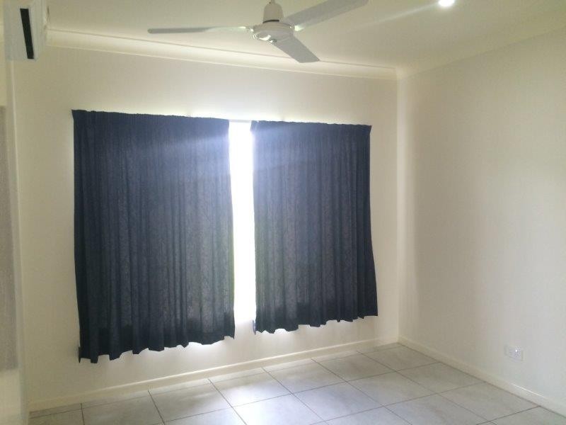 8 Spoonbill Close, Mossman QLD 4873