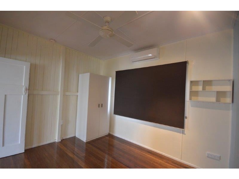 49 Pringle Street, Mossman QLD 4873