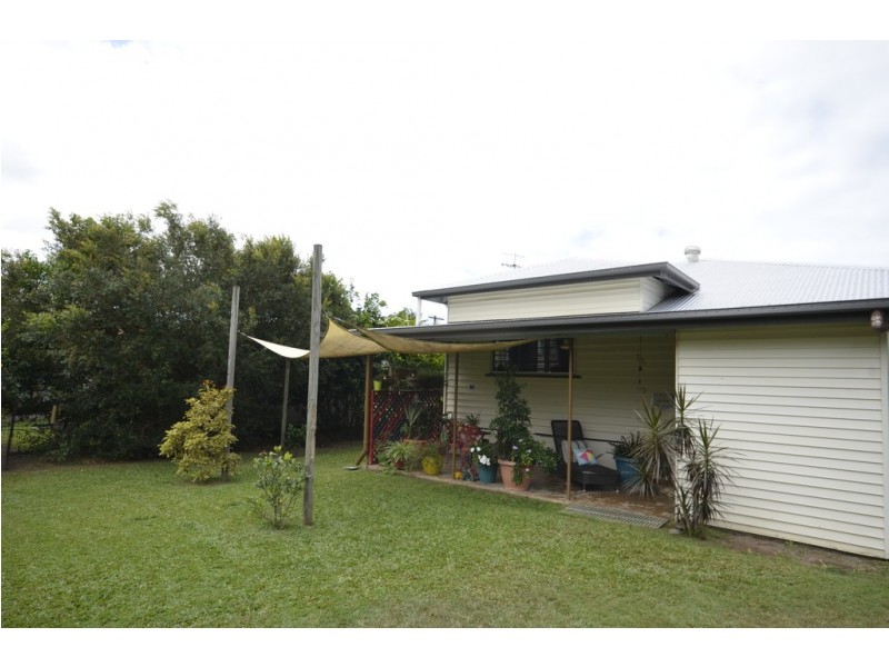 49 Pringle Street, Mossman QLD 4873