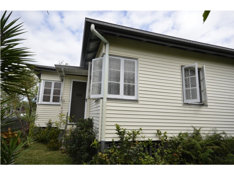 49 Pringle Street, Mossman QLD 4873