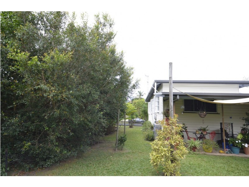 49 Pringle Street, Mossman QLD 4873