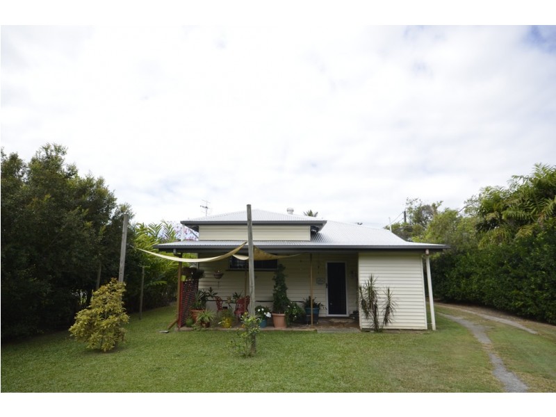 49 Pringle Street, Mossman QLD 4873