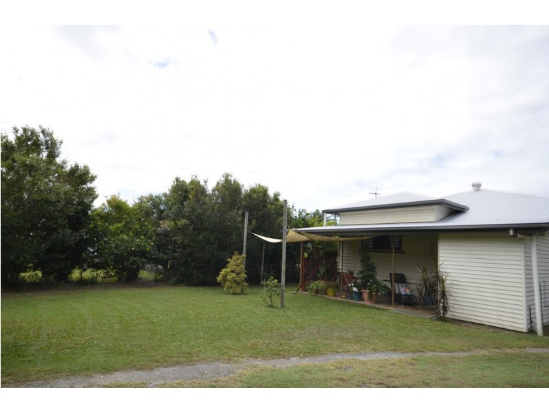 49 Pringle Street, Mossman QLD 4873