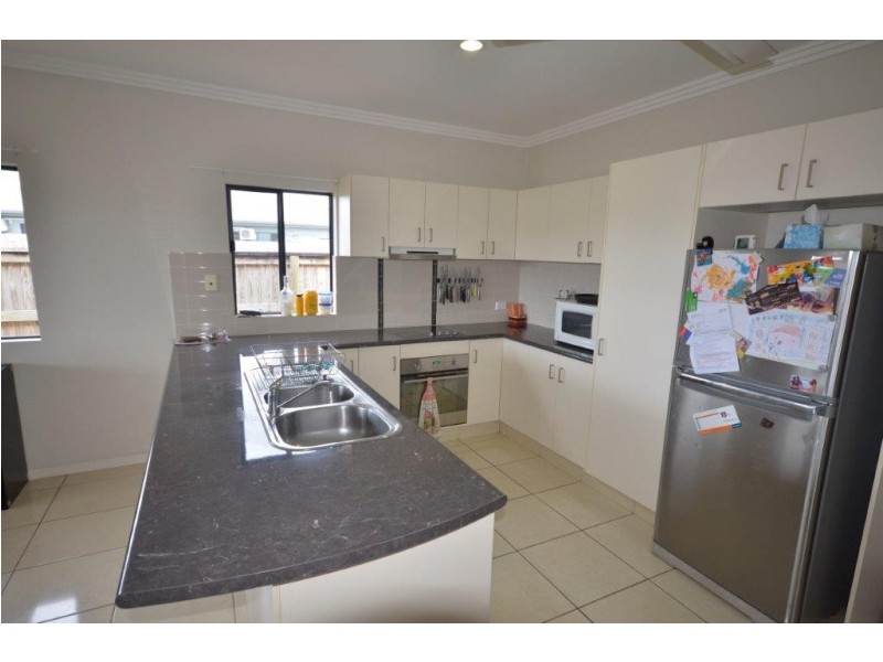 4 Yidi Close, Cooya Beach QLD 4873