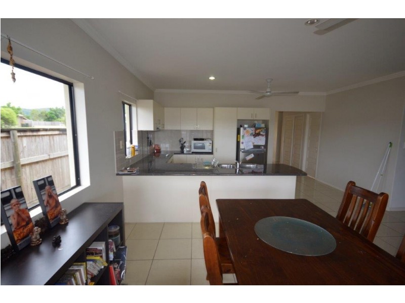 4 Yidi Close, Cooya Beach QLD 4873