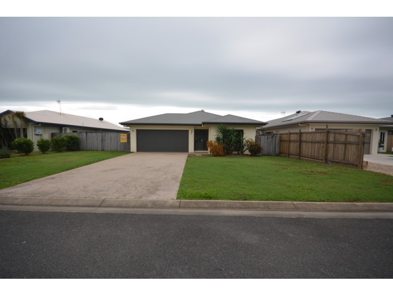 4 Yidi Close, Cooya Beach QLD 4873