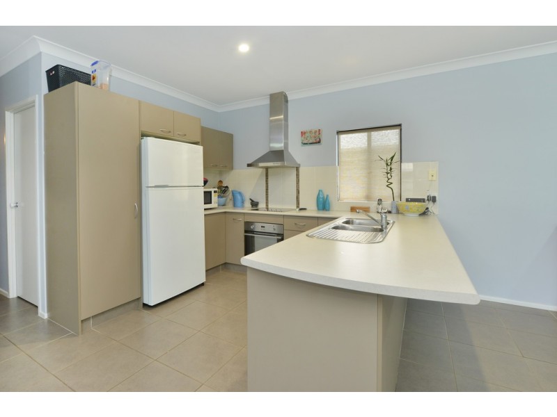 9 Gerygone Close, Mossman QLD 4873