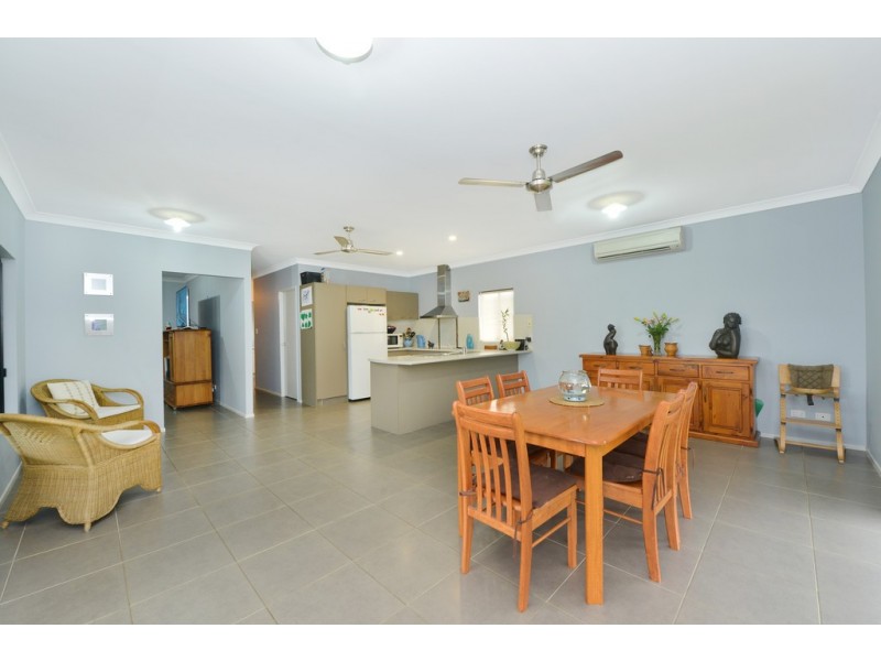 9 Gerygone Close, Mossman QLD 4873