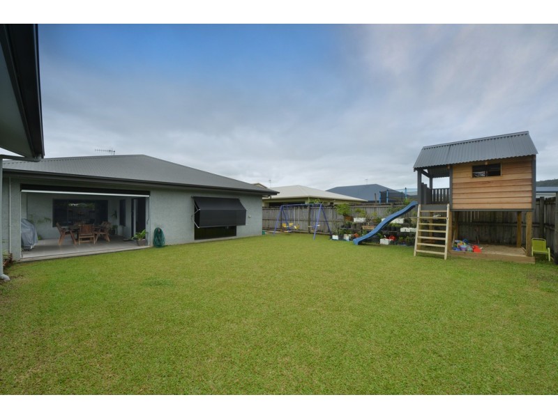 9 Gerygone Close, Mossman QLD 4873